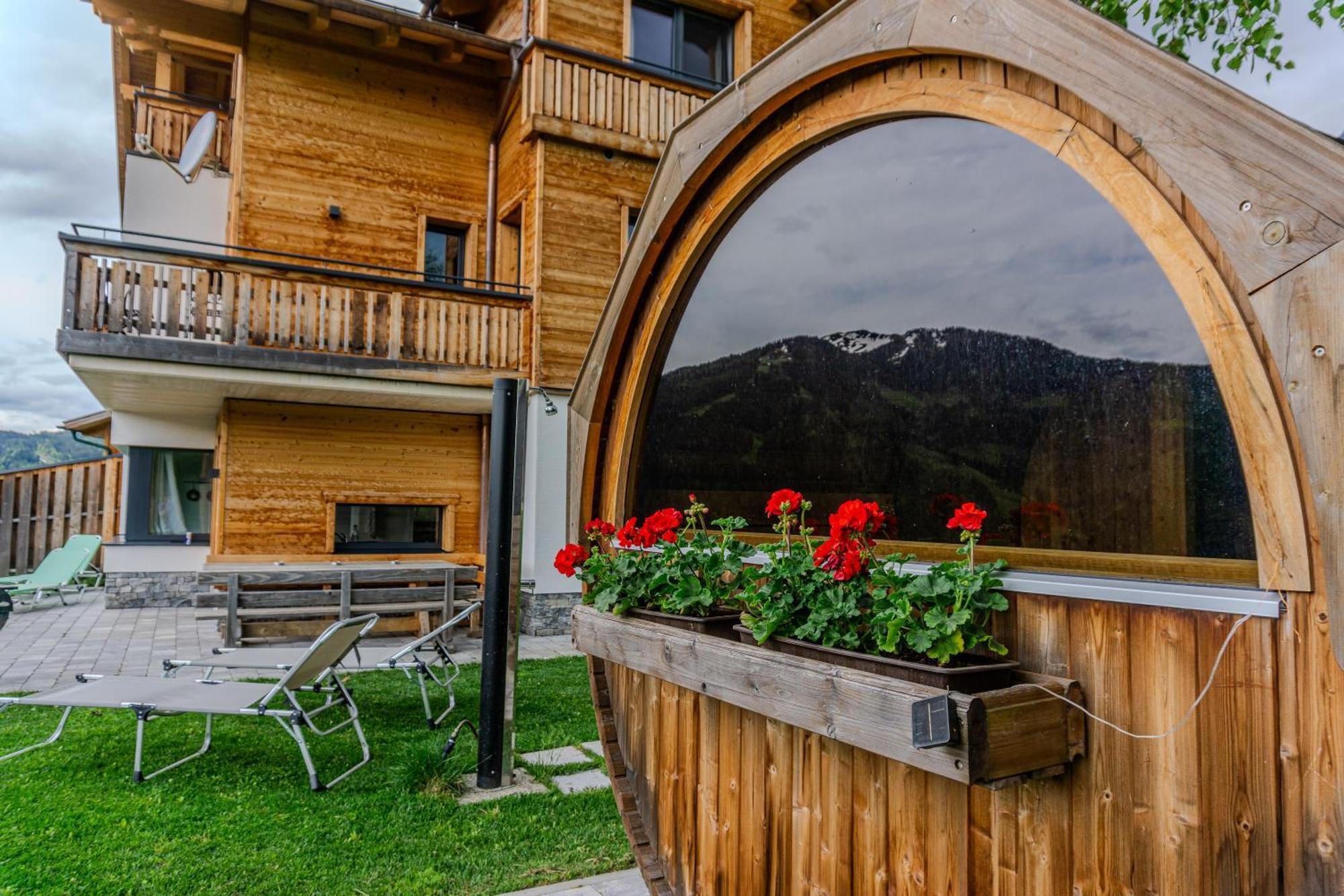 Gut Stein Panoramalodge Muhlbach Am Hochkonig Bagian luar foto